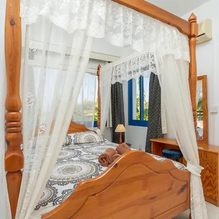 Villa Charoulla Polis 6 * Polis