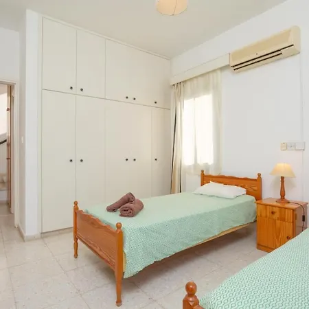 Villa Villa Charoulla Polis 6 *